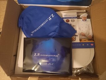 Sada nerezového nádobí. - 3