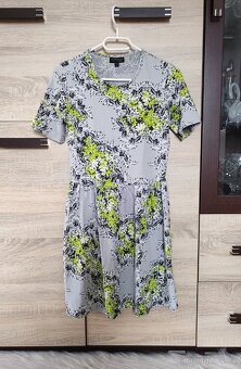 Květované bavlněné šaty - M - 3