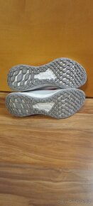 Nike Revolution - 3
