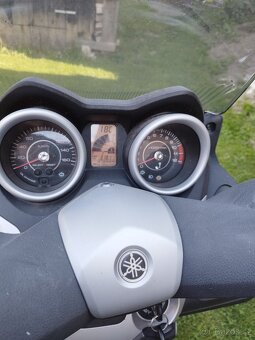 Yamaha xmax 125 - 3