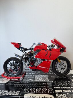 LEGO® Technic 42202 Motorka Ducati Panigale V4 S - 3