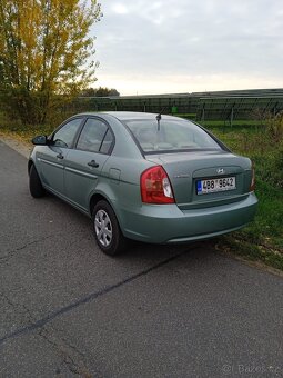 Hyundai accent 1.4i - 3