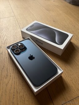 Apple iPhone 15 Pro 128GB Blue - 3