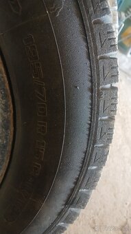 Prodám zimní pneumatiky i z dysky 195/70 15c - 3