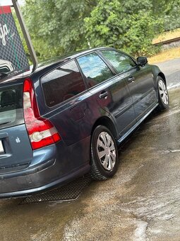 Volvo v50 - 3