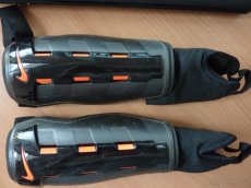 Fotbalové chrániče NIKE - 3