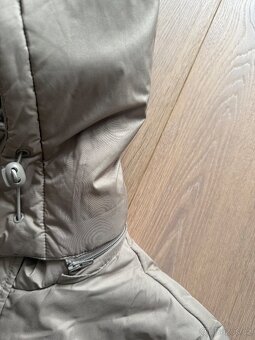 Dámská zimní bunda Reebok - 3