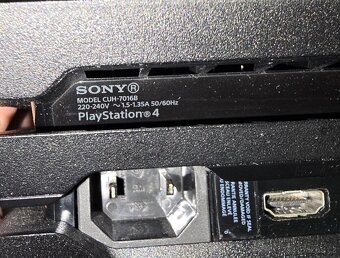 PS4 Pro 1TB - TOP stav, 2x DualShock, dokovací stanice a 3 h - 3