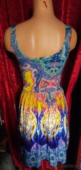 Dámské barevné šaty - 3