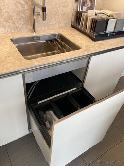 Sykora výprodejová kuchynská linka ze studia - 3