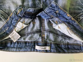 Dámské straight džíny se 4 kapsami - 3