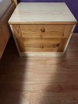 Dřevěná postel 180 cm x 200 cm - 3