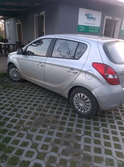 Hyundai i 20 lpg - 3