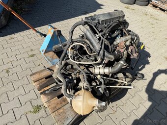 Motor Ford transit 2.2 63kw P8FA + převodovku - 3