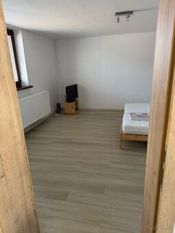 PRONAJMU BYT V HRANICÍCH U NOVYCH HRADŮ - 3