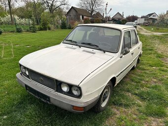 Skoda 105GL - 3