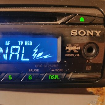 SONY CDX-GT252MP CD MP3 AUX AUTORADIO - 3