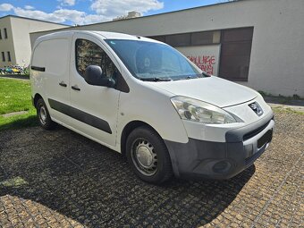 Vymenim Peugeot partner 1.6hdi STK 7/26 - 3