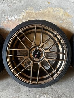 Motec MCR3 5x112 R19 - 3