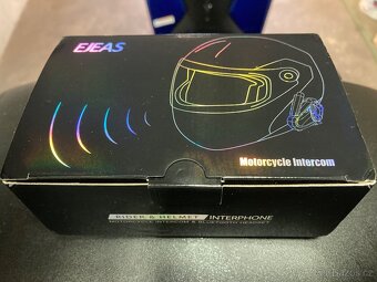 EJEAS Q2 intercom s ovladačem na řídítka - 3