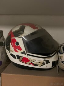 motocyklová helma Uvex , integrální helma Lazer, obě vel. M - 3