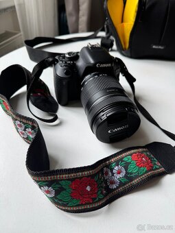 Prodám Canon EOS 600D + objektiv 18-135mm IS + Príslušentsví - 3