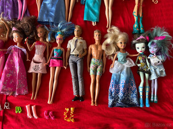 Prodám sadu panenek Barbie s prislusenstvim - 3