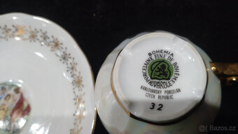 Porcelánový hrníček , talířek , Karlovarský porcelán . - 3