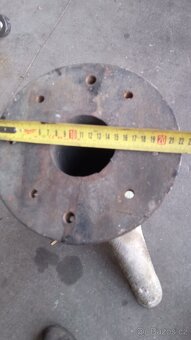 Litinový stojan - 3