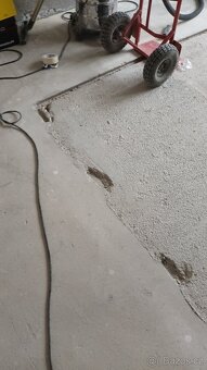 Brigáda - Zedník - omítky , příčka Ytong . - 3