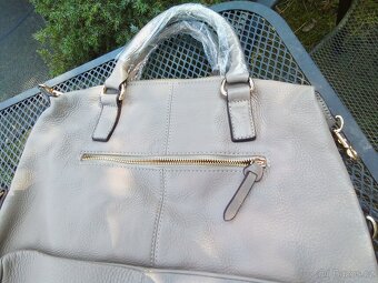 ŠEDÁ KOŽENÁ KABELKA - 3