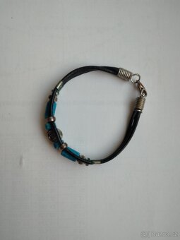 Náramky s korálky, dřevěný prstýnek - 3