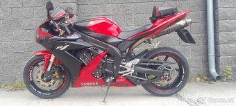 Yamaha yzf R1 - 3
