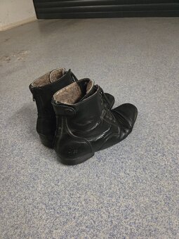 Zimni pérka Cassini - 3