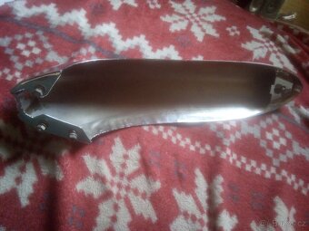 Volha gaz 24 novy dil narazniku radio at-66 poptavam - 3