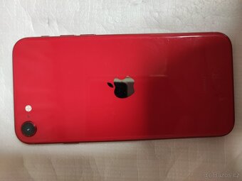 iPhone SE 2020 64GB Red baterie 100% - 3