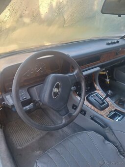 Jaguar XJ6 - XJ40 - 3