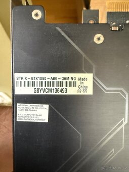 Asus ROG STRIX GTX 1080 A8G Gaming - 3