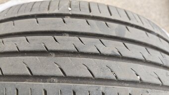 Pneu Kumho Ecowing ES31  205/55 R16 94V - 3