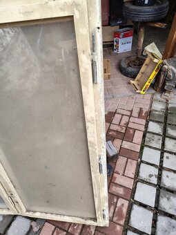 Stara drevena okna panelakoveho typu 4ks - 3