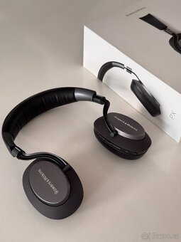 Bowers & Wilkins PX - 3