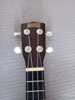 Ukulele - 3