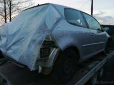 Prodám díly z vozidla Volkswagen Golf V 2.0tdi 103kw BMM - 3