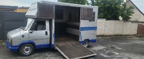 Konibus,prepravnik koni do 3,5t,Ridicak B - 3