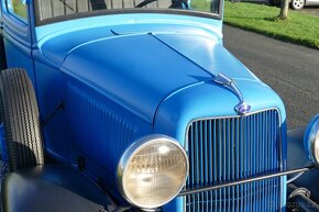 1933 Ford V8 pickup - 3