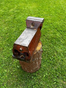Svěrák masivní, čelisti 130 mm - 3