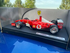 Michael Schumacher Ferrari F2002 Hot Wheel 1:18 - 3