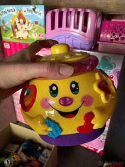 Retro Polly Pocket + novější, LOL panenky se stojanem.. - 3