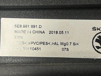 Dělící stěna 5E9861691D Škoda Octavia 3 kombi r.v. 2019 - 3