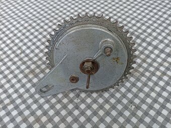 Kompletní náboj zadního kola ČZ 125 T - 3
